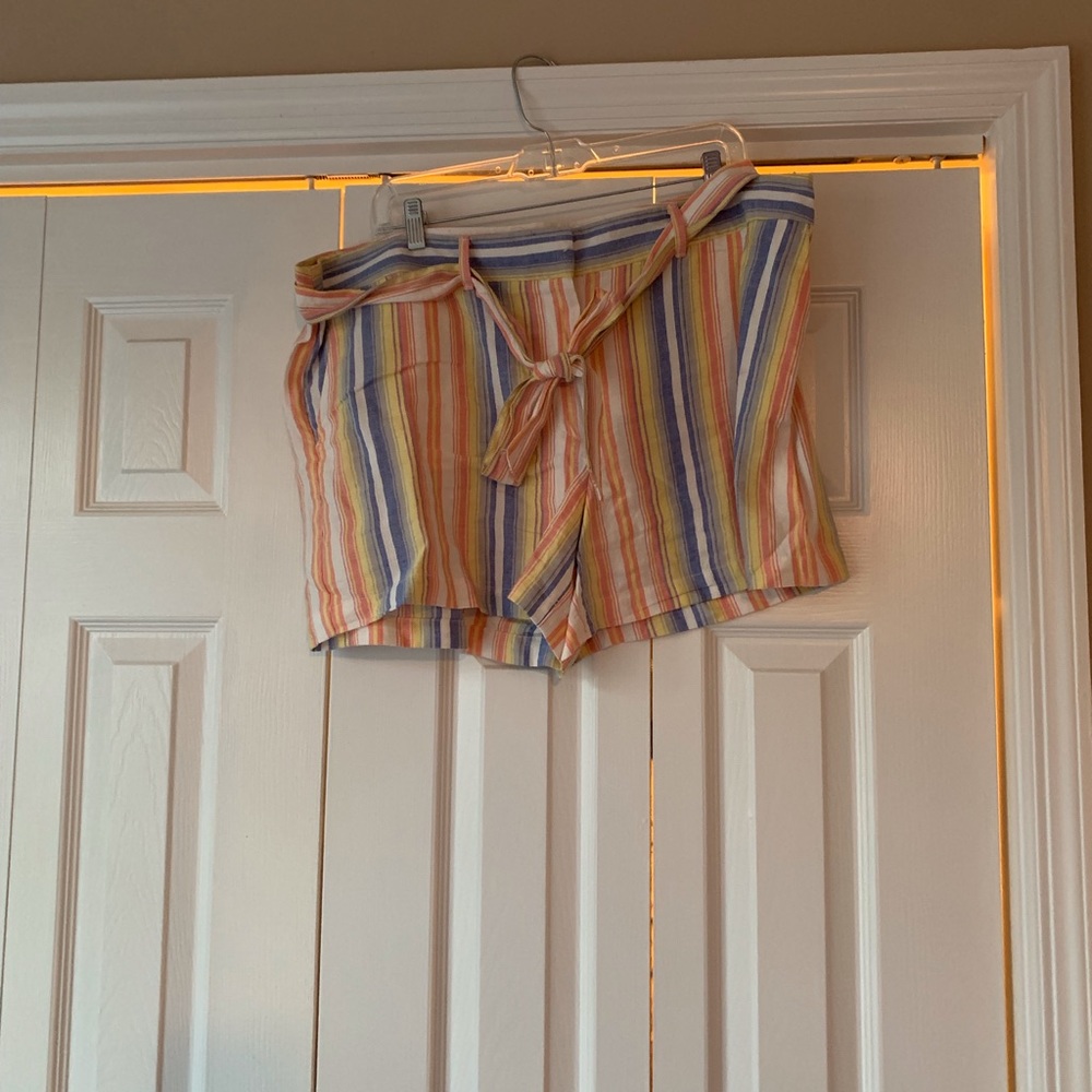 Loft women’s shorts size 16